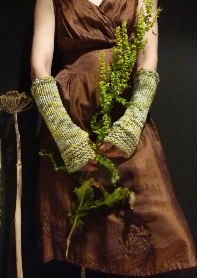 INNER WILD Botanica Mitts KNITTING PATTERN - Image 2