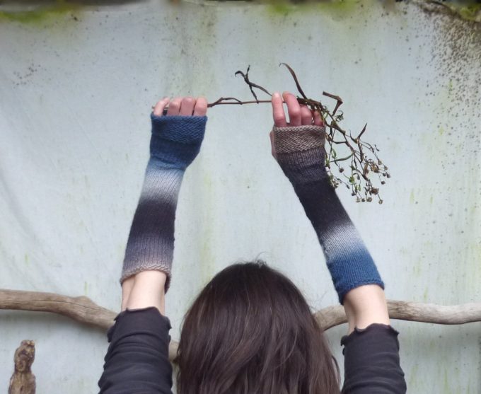 INNER WILD Wabi Sabi Gauntlets KNITTING PATTERN - Image 4