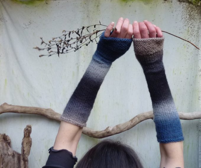 INNER WILD Wabi Sabi Gauntlets KNITTING PATTERN - Image 10