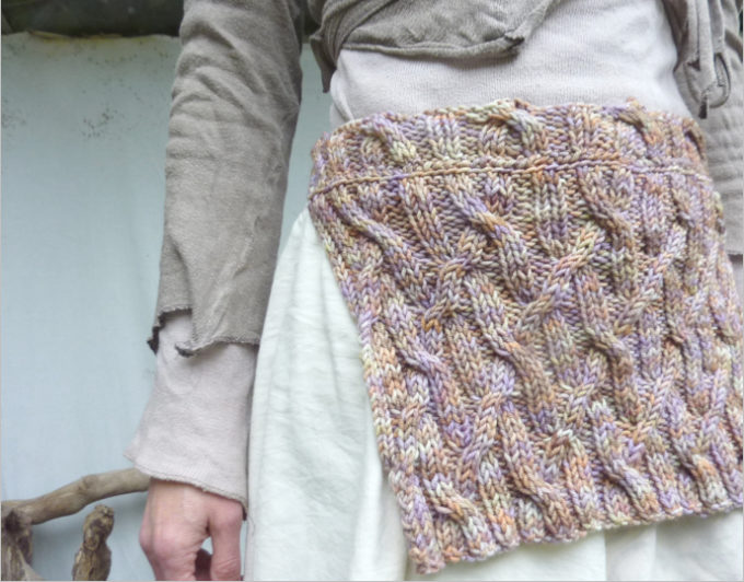 INNER WILD Ancestors Apron KNITTING PATTERN - Image 4