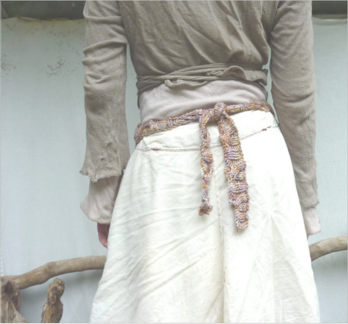 INNER WILD Ancestors Apron KNITTING PATTERN - Image 5