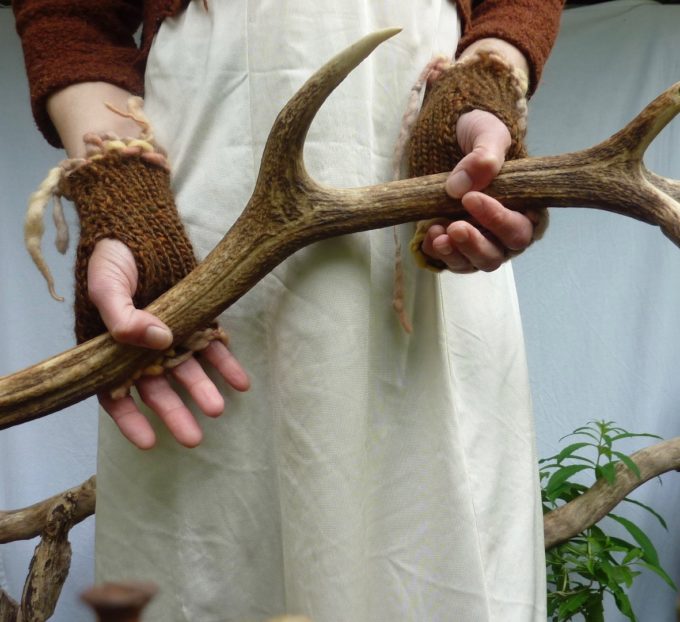 INNER WILD Stag Antler Warmers KNITTING PATTERN - Image 5