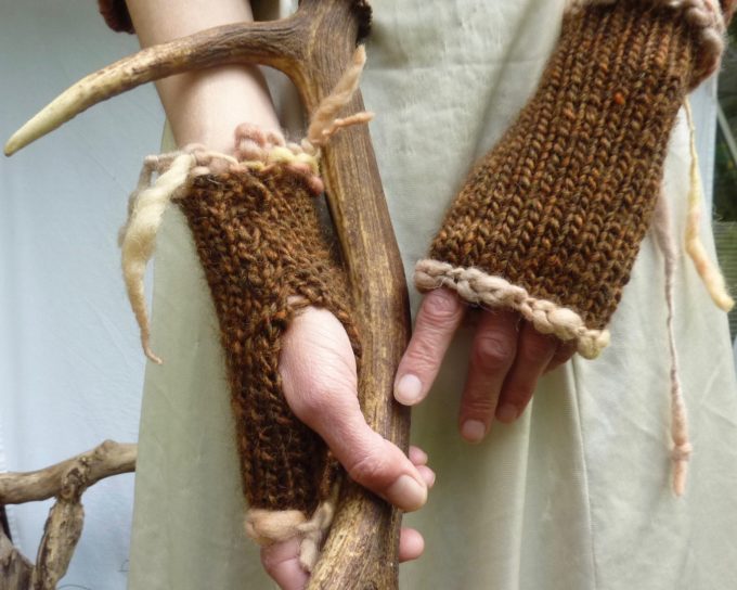 INNER WILD Stag Antler Warmers KNITTING PATTERN - Image 6