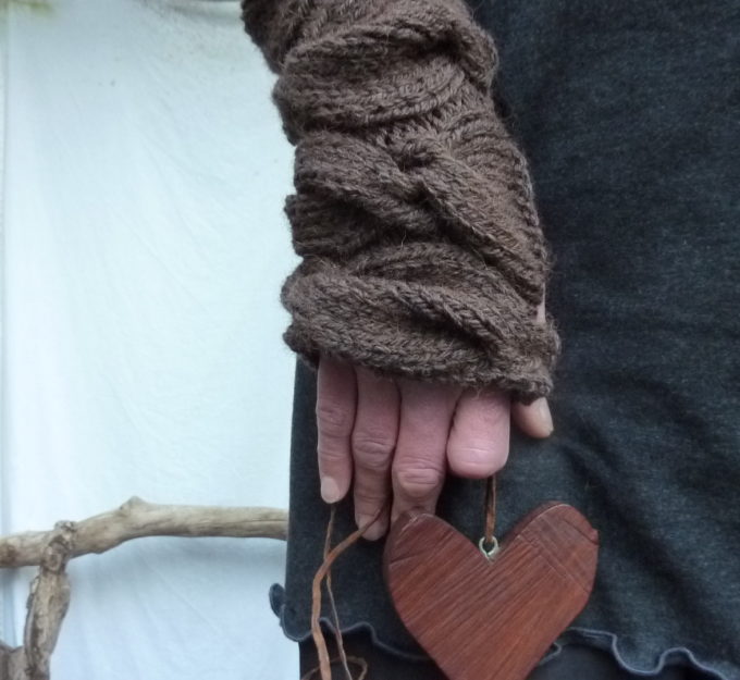 INNER WILD Sweetheart Warmers KNITTING PATTERN - Image 12