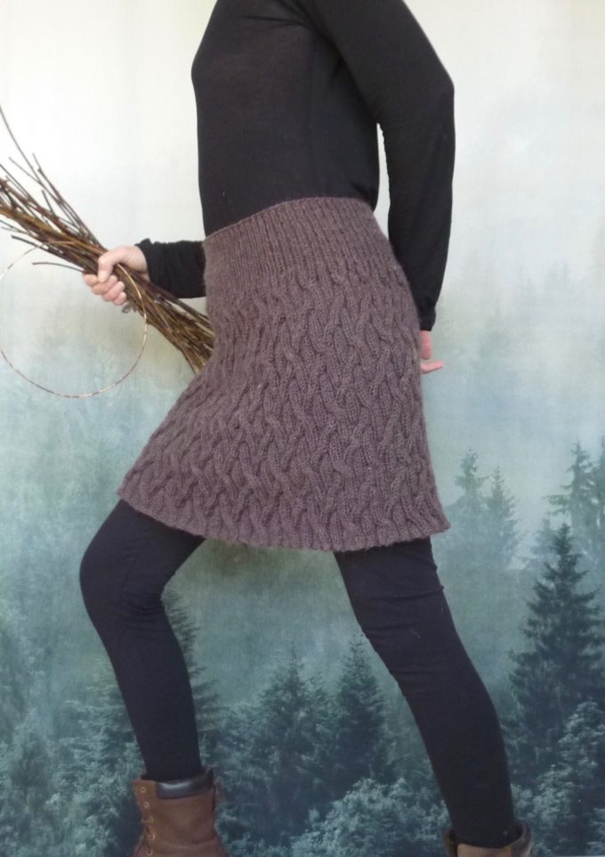 INNER WILD Ancestors Skirt KNITTING PATTERN - Image 2